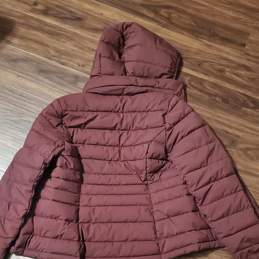Abercrombie & Fitch Burgundy Quilted Jacket - Picture 5 of 9